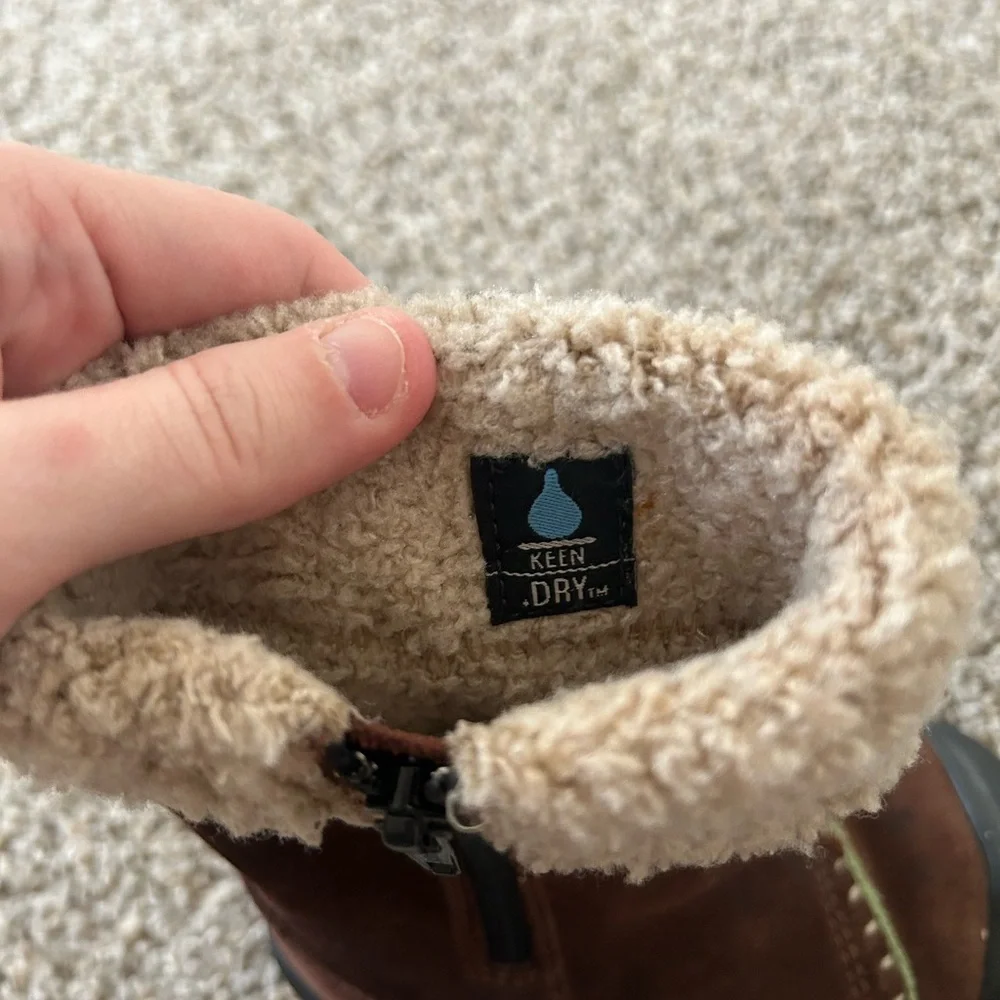 Keen KeenDry Brown Suede Boots Sherpa Lined Toddlers Size 9 Little Girl Winter